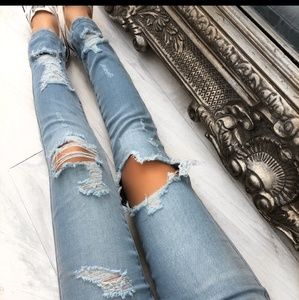 Seaside Light Blue Destroyed Denim